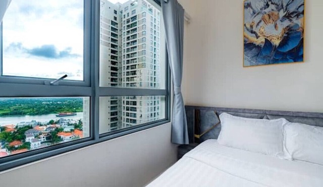 AmbiHOME Large 3Br 2WC river-view Masteri Thao Dien T5