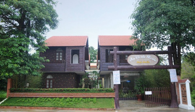 An Binh Minh Villa and Wooden Handcrafts