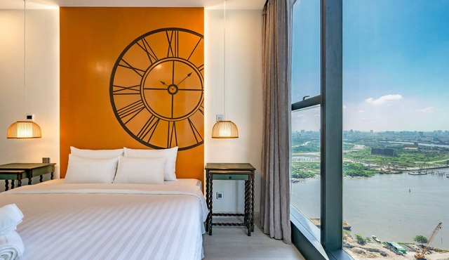 AN HOME offers a home-away-from home, centrally located at Vinhomes Golden River