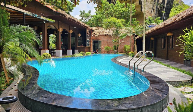 An Riverside Ecolodge