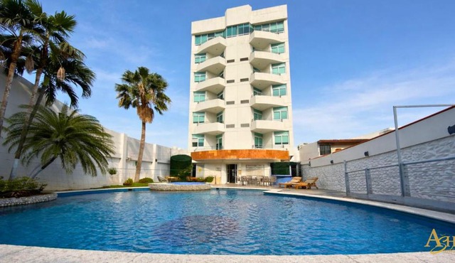 Angeles Suites & Hotel