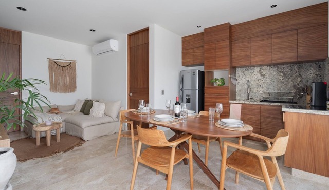 Anita's Aldea Zama Condo w/Pool and Jungle View near Tulum Center & Beach