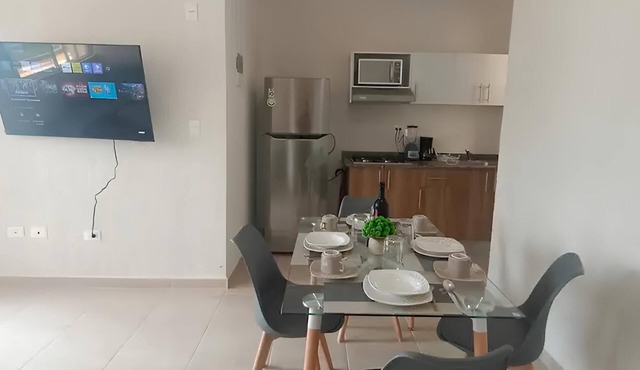 APARTMENT IN CANCUN WITH SWIMMING POOL IN A CONDOMINIUM