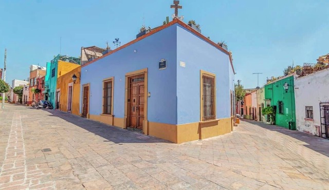 Apartment in Historic Downtown with terrace and A/C