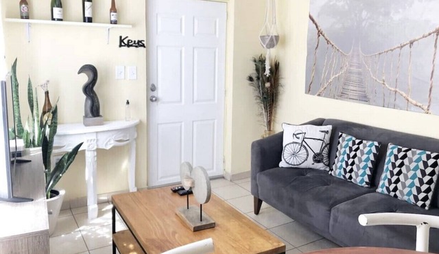 Apartment Near Main Plaza w/DISNEY+, NETFLIX & MORE!