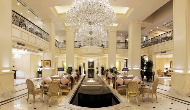 Apricot Hotel