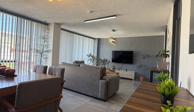 AR Suites 4: La Calzada