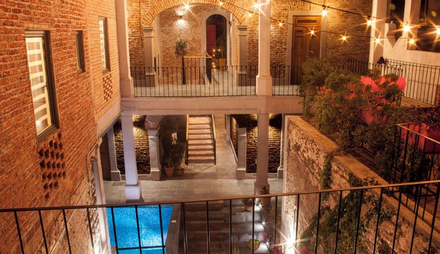 Astonishing Casona with swimming pool, steps away from main square.