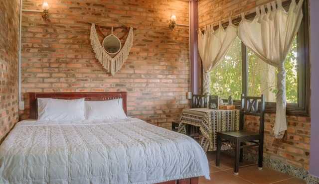 Authentic Huế Garden Homestay: Immerse in Vietnamese Culture with Family Hosts