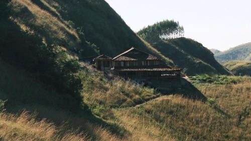 Ba Quáng Panorama