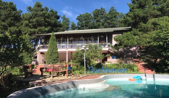Bachlien Pine Forest Villa
