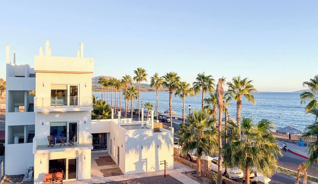BAJA MIA SUITES AND TOURS