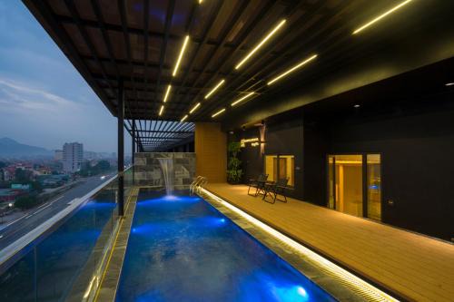 BBQ Hotel Lạng Sơn with Swimming Pool
