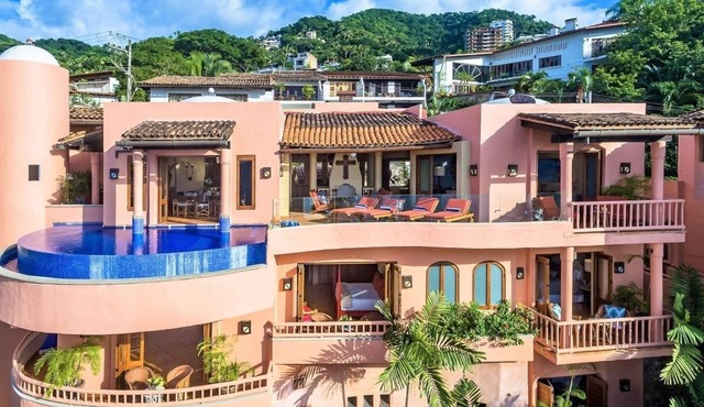 Beach access Villa in Puerto Vallarta villa , pool and views and house staff