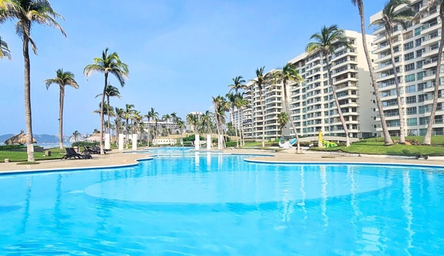 Beach just a few steps away! Unparalleled view Zona Diamante I The best place to relax