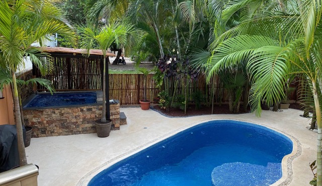 Beach, Pool, Hot Tub, Billiard Room, Arcade equals awesome vacation!