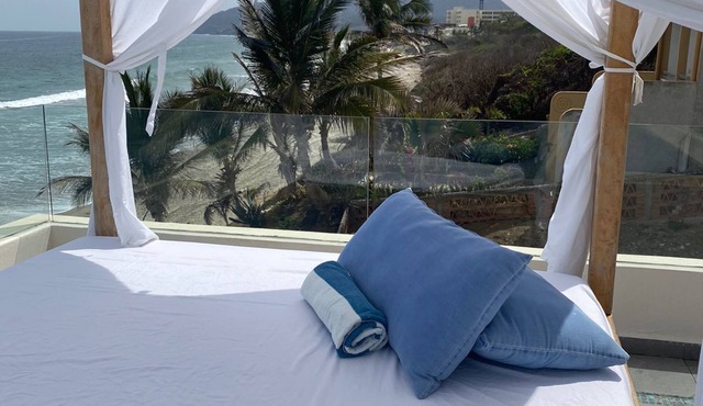 BeachFront Apartment Playa Careyeros