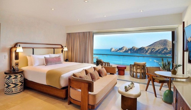 Beachfront Paradise Found! Rooftop Pool, Sun Terrace, Spa & Wellness Center