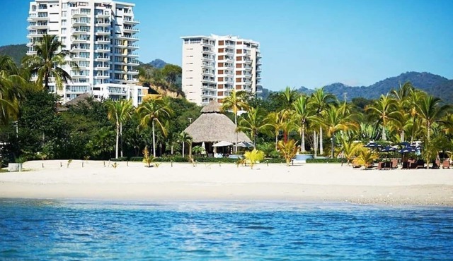 Beautiful Condo in Alamar with fabulous OCEAN VIEW
