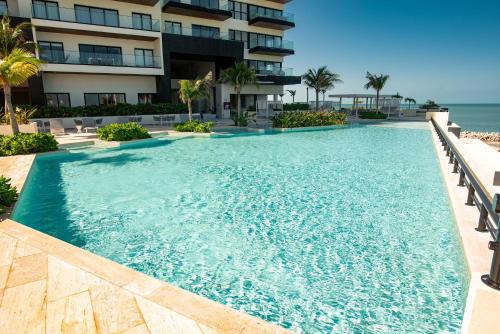 Beautiful 2BR Condo with unforgettable ocean views Yucalpeten Marina Resort