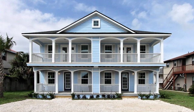 Beautiful Beachside Villas Ocean View ! Family and Pet Friendly !