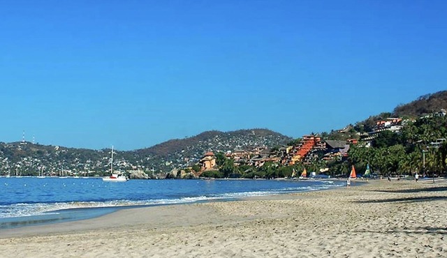 Beautiful Condo With Gorgeous Ocean View 5 Min Walk from the best beach in Zihua