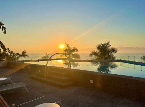 Beautiful Oceanview Apartment in Zantamar