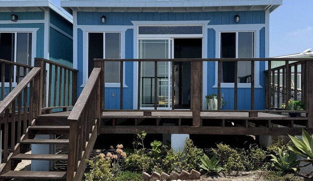 Beautiful Oceanfront Bungalow Nestled in Tranquil Surf Camp 30min past Rosarito