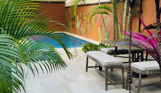 Beautiful studio with pool.