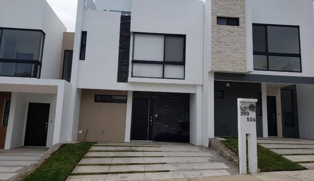 BELLA CASA TOTALMENTE NUEVA BOCA DEL RIO EN FRACCIONAMIENTO