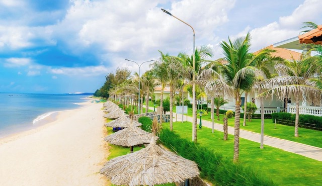 Blooming Lotus Resort