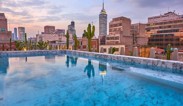 Boutique Queen Room in Downtown Mexico City | Historic Stay