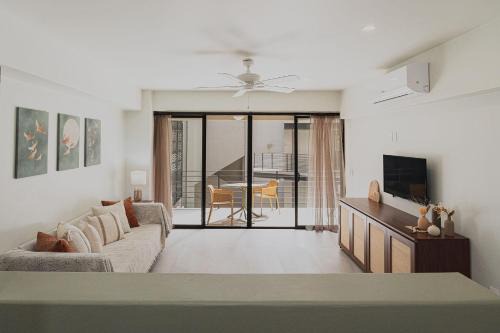 Brand New Condo near beach