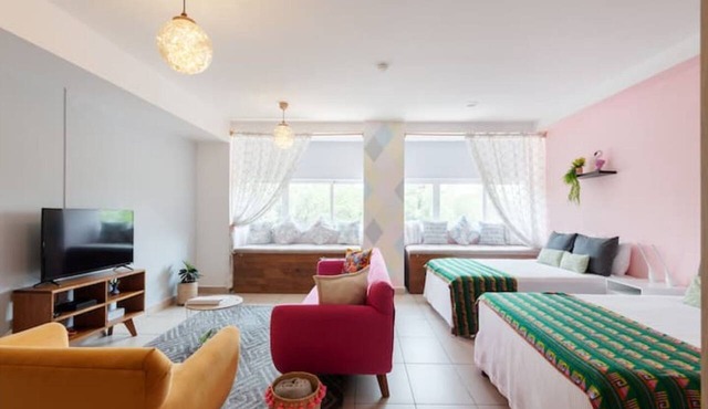 Bright & Vibrant | City Center & Mesmerising View