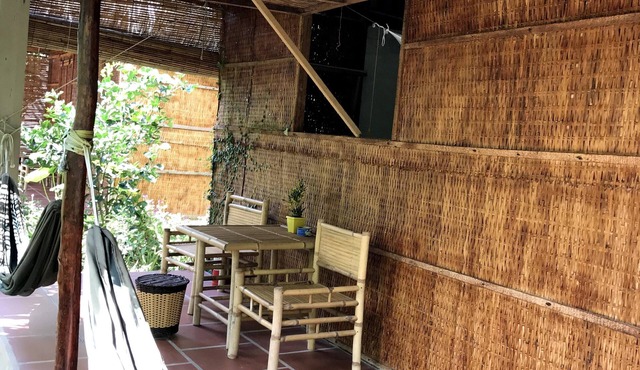 Bungalow with garden view
