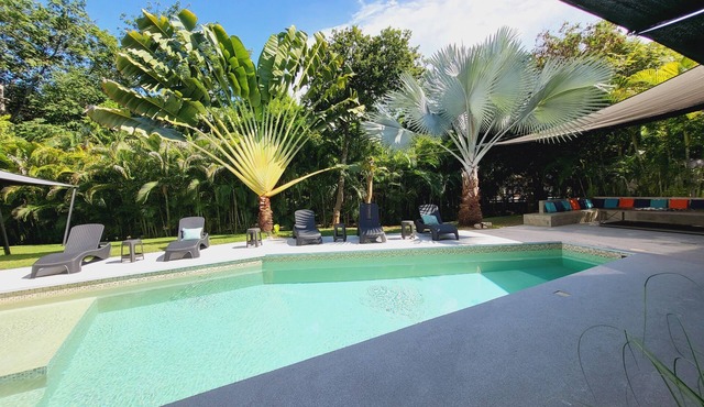 Célèbre Villa Venus avec services proche plage et 5Th Av. PAX 24