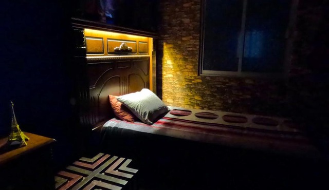 Cómoda habitación para descanso, La casa del artista