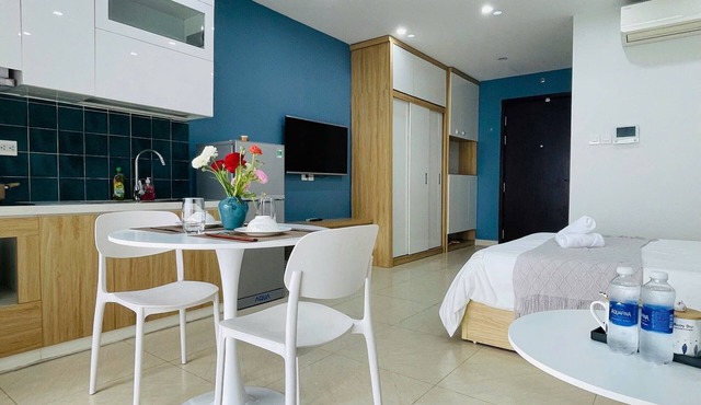 Căn hộ studio sang trọng với ban công có tầm nhìn rộng - Vinhomes D'Capitale