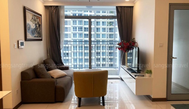 Căn hộ tầng 35 Landmark Plus Vinhomes Central Park - Sang Sang Travel