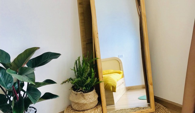 Căn hộ tiêu chuẩn 5 sao, đối diện biển, ban công biển siêu đẹp, trung tâm tp