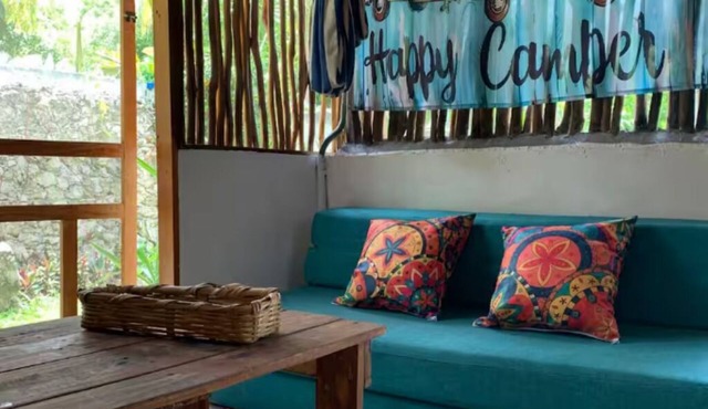 Cabin with Satellite Internet, Swimming Pool and Bike