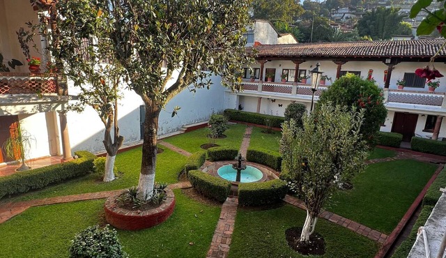 Calli Yoloiztac, Valle de bravo