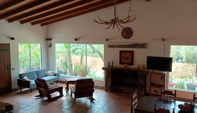 Campestre Oviedo complete house with pool in the Guadalupe Valley wine route.