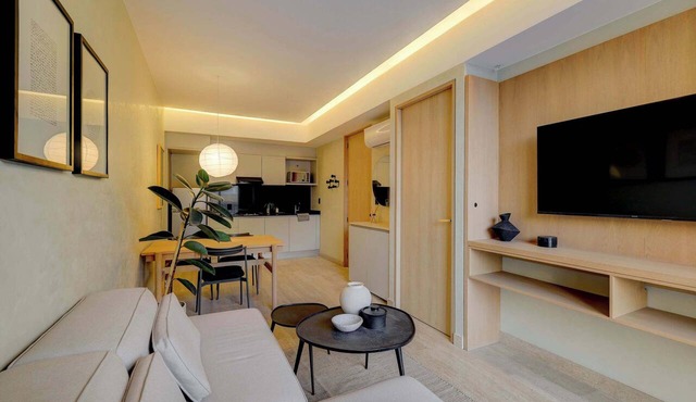 Capitalia | Aristoteles Polanco w/Balcony View