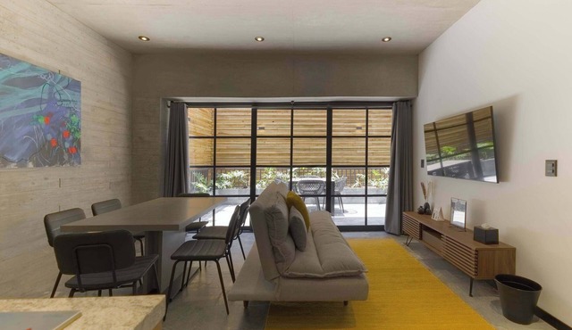 Capitalia | Comfort Patio Suite and Endless Air
