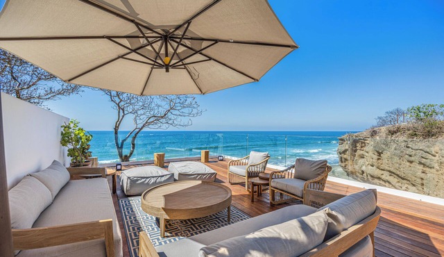 Careyeros Ocean front Villa with Gourmet Chef & Staff; your own private boutique hotel just minutes from Punta de Mita (by vrmex.homes)