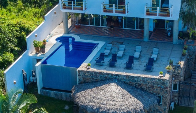 Casa Bougainvillea