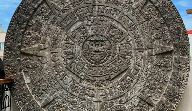 Casa calendario azteca