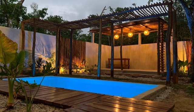 Casa CÅLŪ Cozy & Confortable Jungle House with Pool