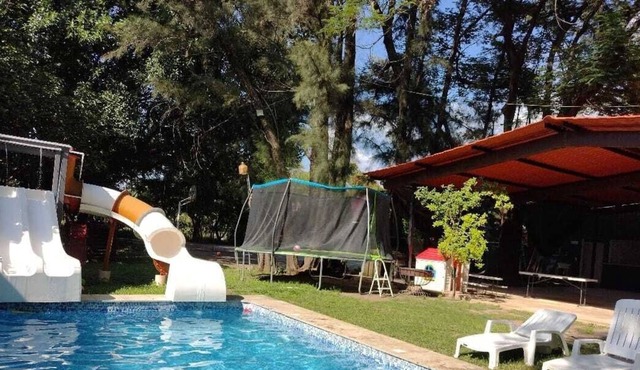 Casa con Alberca y Tobogan